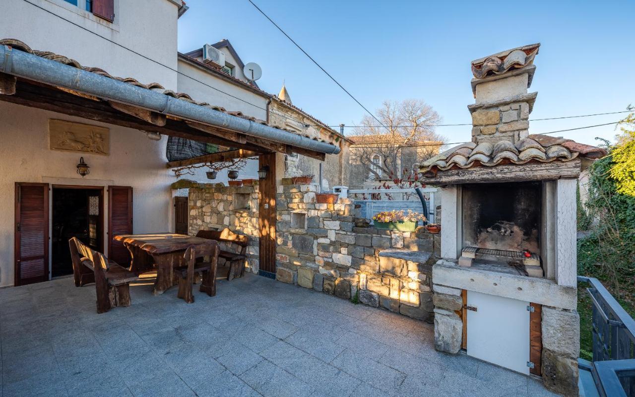 Holiday Home Mia&Emi Sovinjak Экстерьер фото